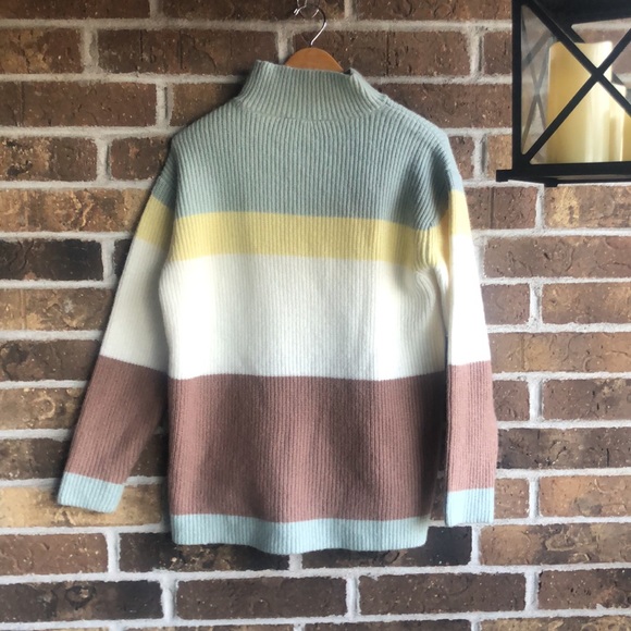 Ann Taylor Colorblock Mock Neck Wool Sweater Size Small - Picture 6 of 8